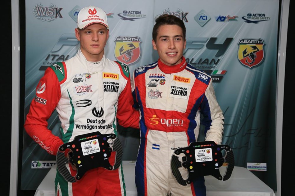 Siebert junto a  Mick Schumacher, hijo de Michael, el siete veces campeón de Fórmula 1.