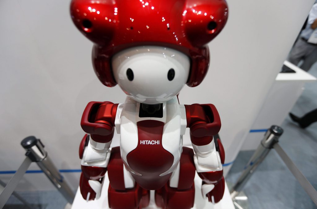 Hitachi mostró el robot humanoide "Emiew3" en CEATEC. Foto: EFE/Yuya Shino