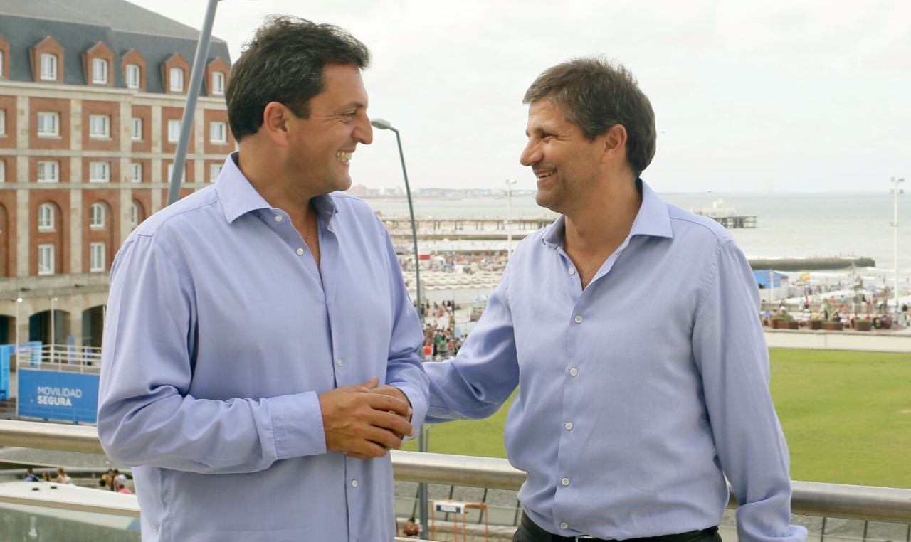 Ariel Ciano y Sergio Massa en Mar del Plata. El ex presidente del Concejo Deliberante se sumó a las filas renovadoras.
