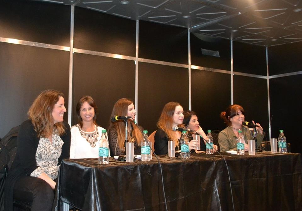 Agustina Bazterrica, Gabriela Exilart, Anabella Franco, Gabriela Margall, Miriam Molero y Cecilia Romana compartieron panel en la Feria Internacional del Libro. 