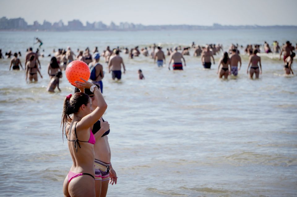 Ola De Calor 22 Fotos De Un Domingo Sofocante En Mar Del Plata