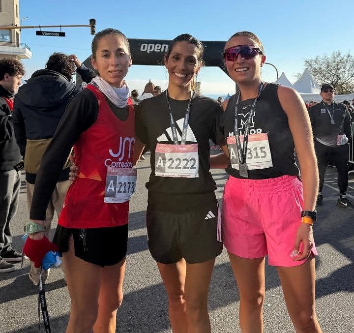 Las integrantes del podio en los 15K femeninos.