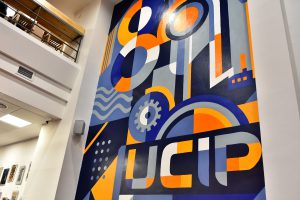 El nuevo mural que se inauguró en el hall central de entrada.