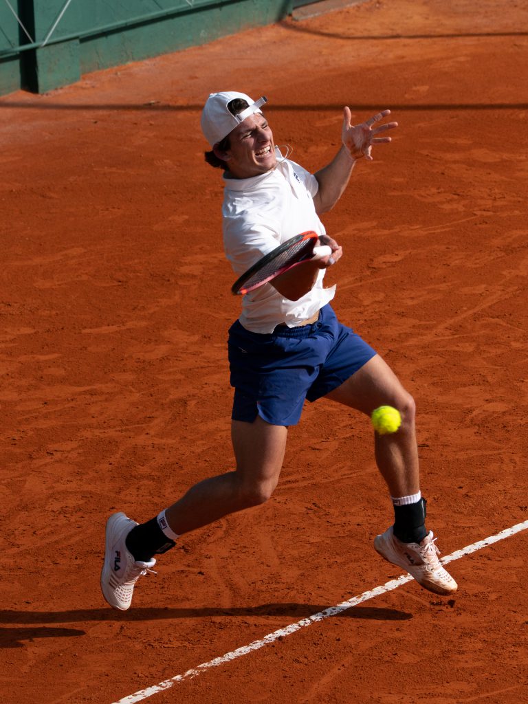 Foto: Facundo Caracotche/M15 Vito Darderi avanza a paso firme en el Náutico.
