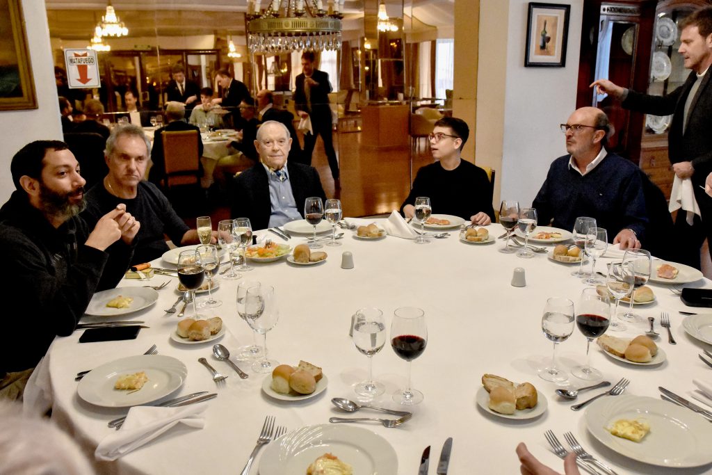 El almuerzo a manera de agasajo en el Hermitage Hotel para cerrar la estadía de Faustino en Mar del Plata.