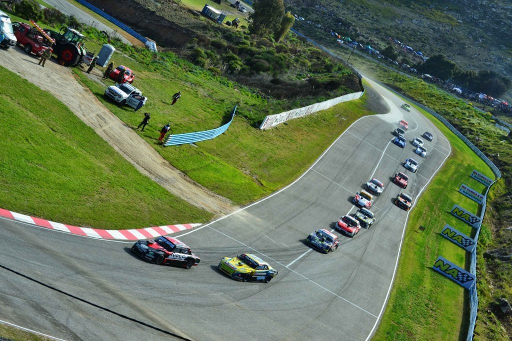 Foto: Prensa TSC El Turismo Special de la Costa volvió a correr en el circuito largo luego de 16 años. Todo un espectáculo.