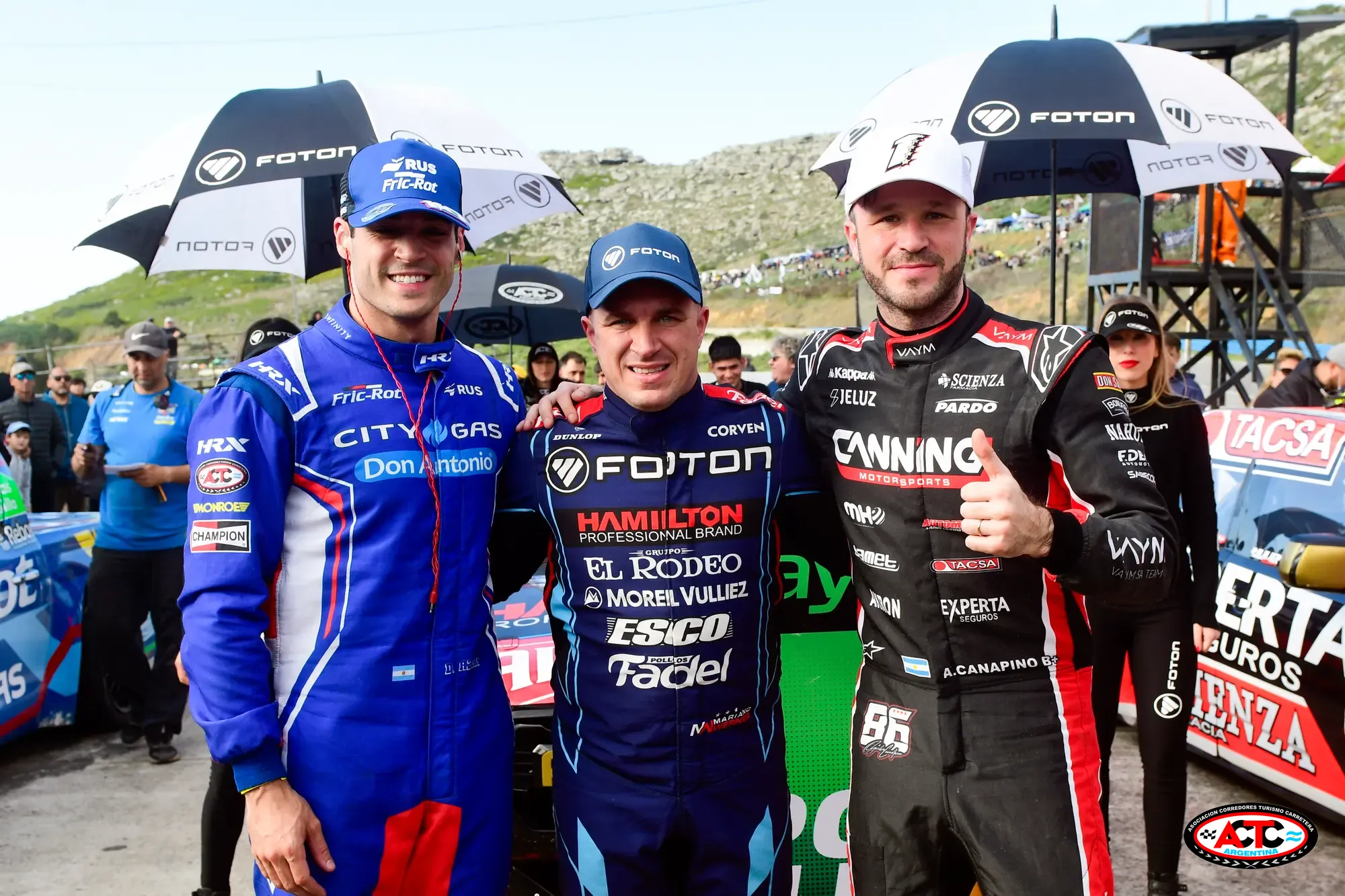 Los tres más veloces en TC Pick Up: Azar (segundo), Werner (primero) y Canapino (tercero).