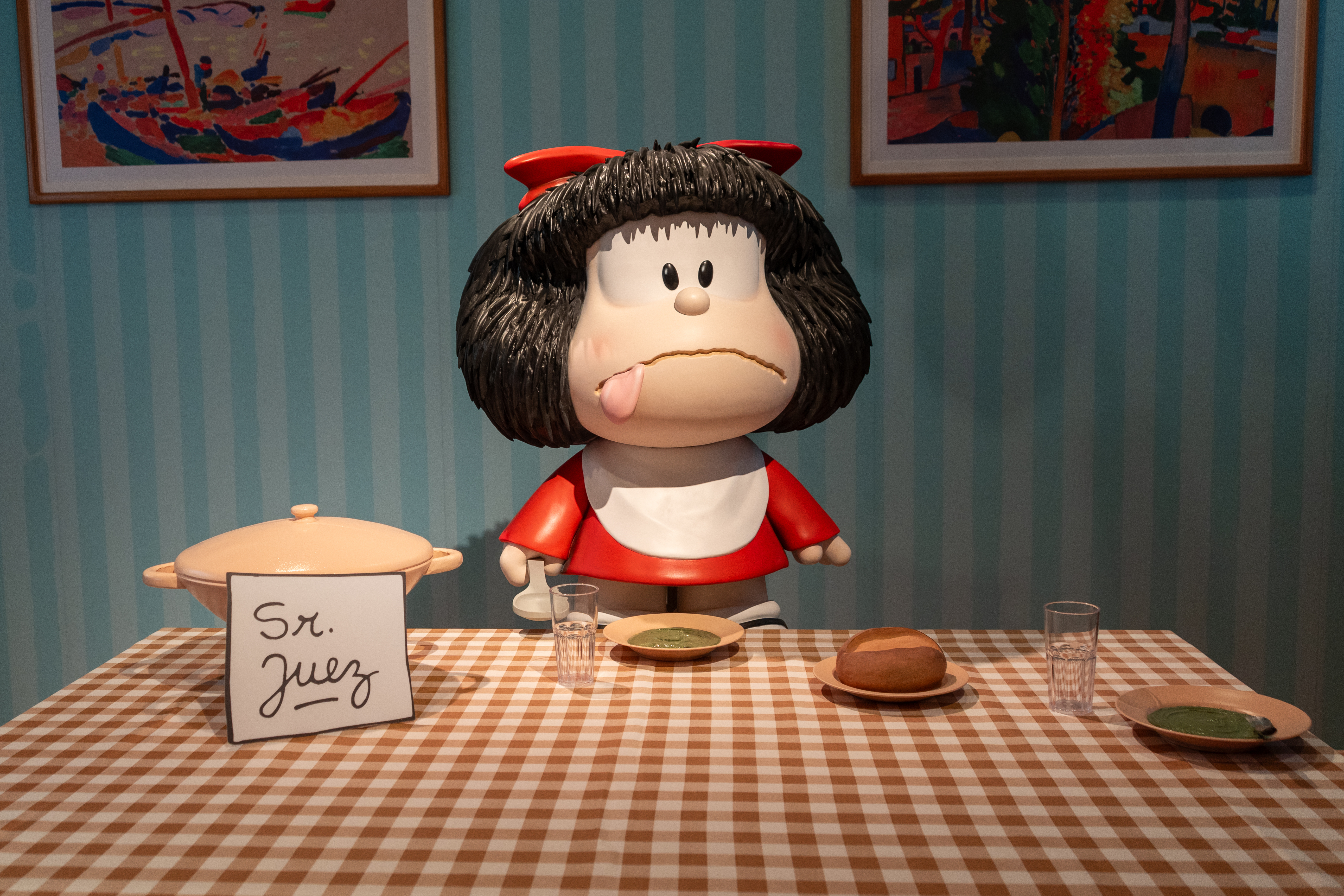 A Mafalda no le gusta la sopa y lo deja bien claro. Foto: EFE | Víctor Fernández.