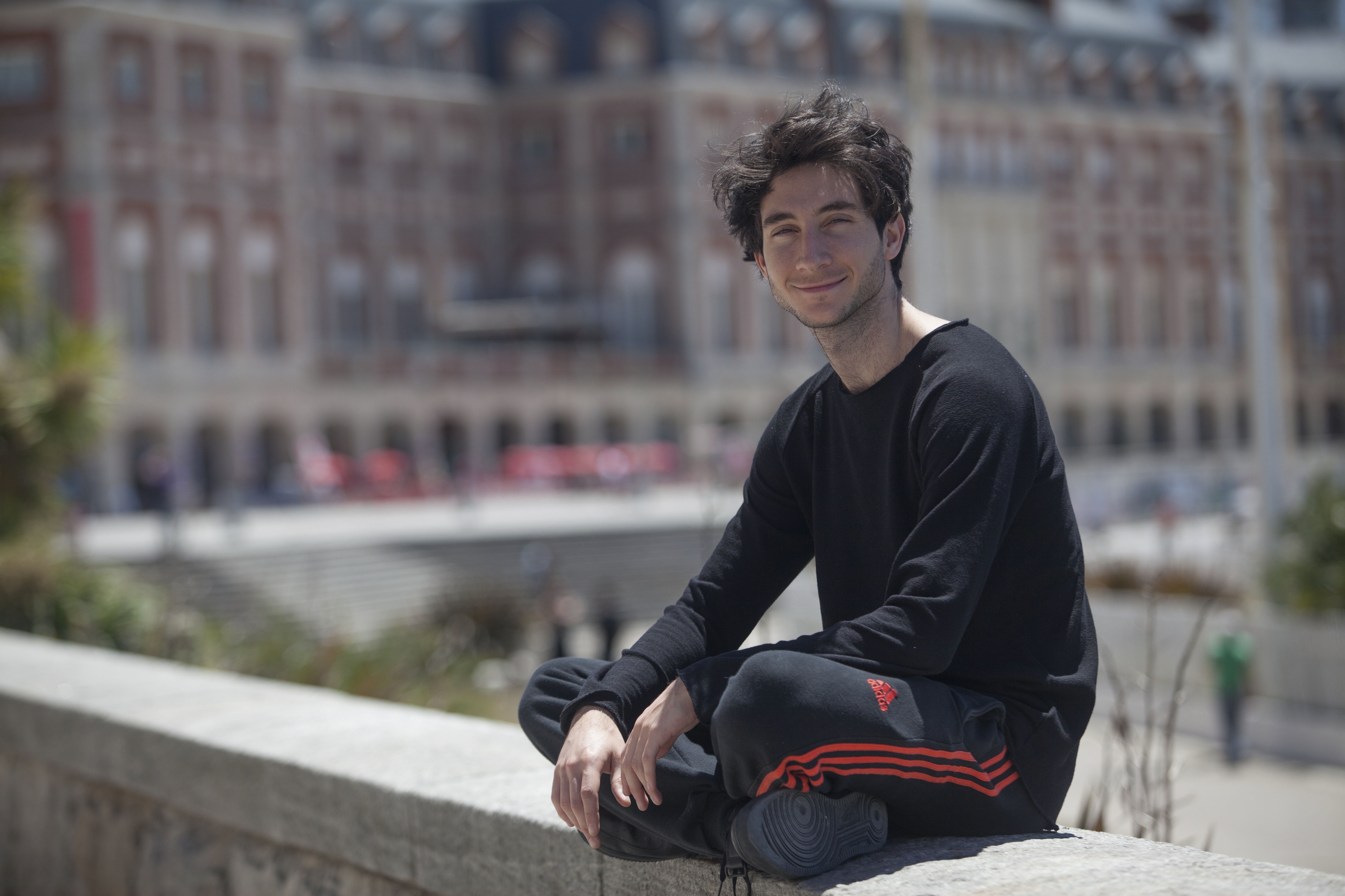 Juan Grandinetti, protagonista de "Pinamar", llegó para presentar la película en Mar del Plata. Foto: Télam/ Diego Izquierdo.
