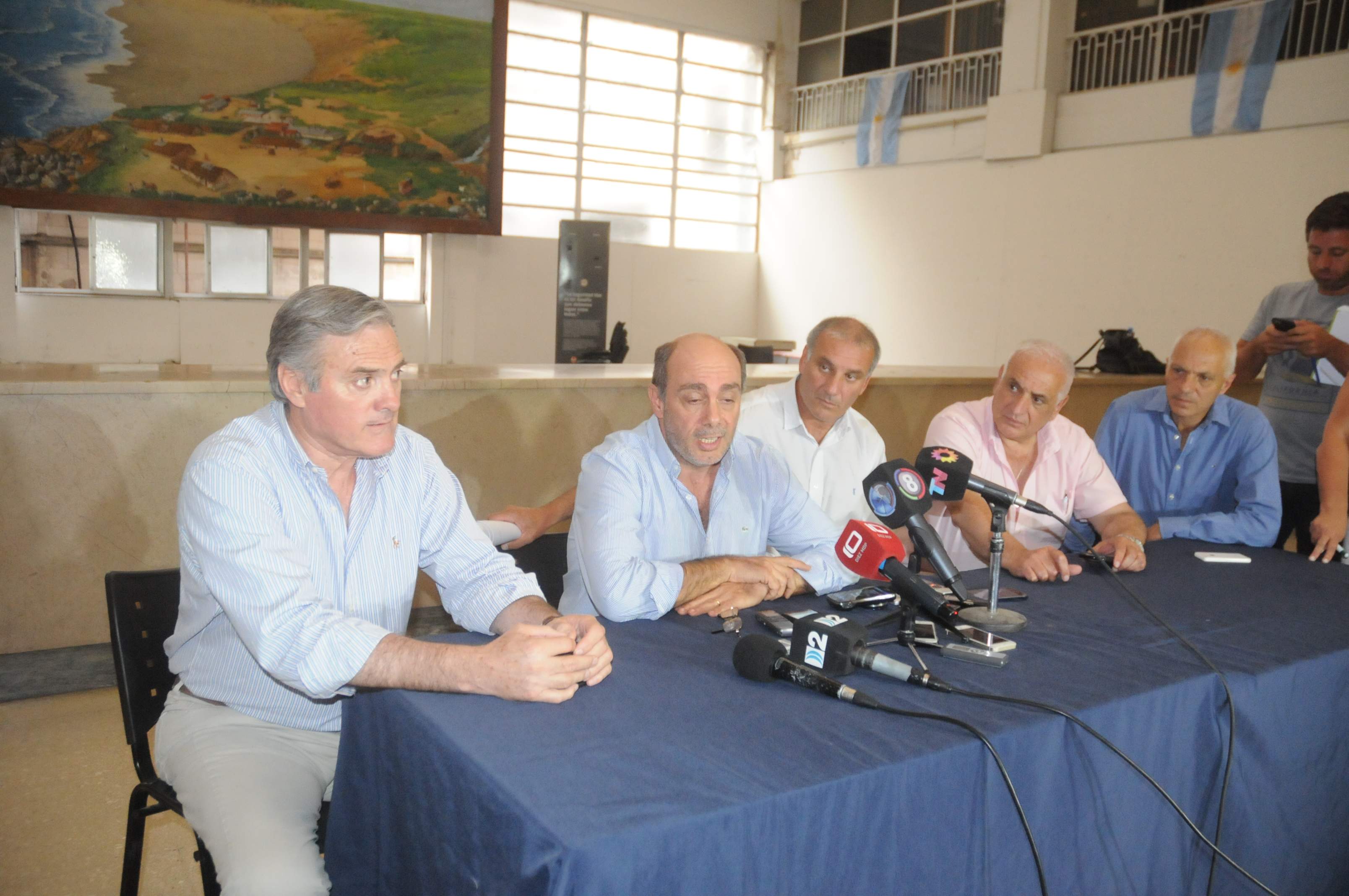 PRENSA02