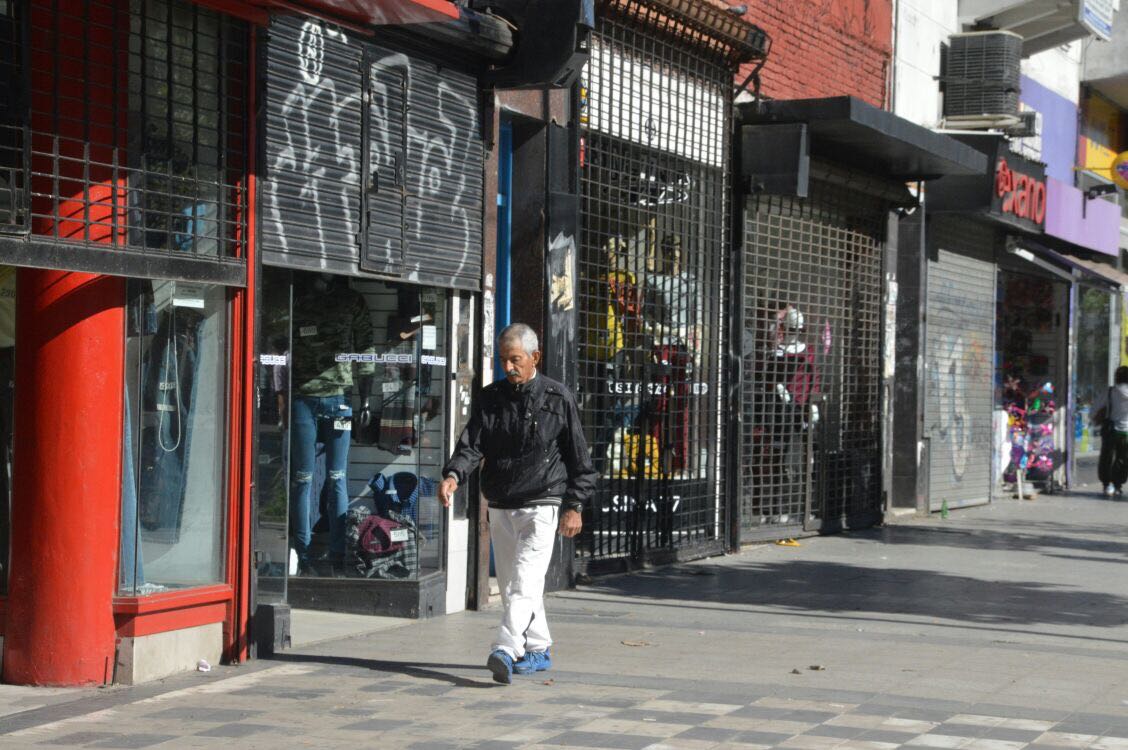 La actividad comercial será normal este martes pero  muchos cerrarán el 1° de Mayo