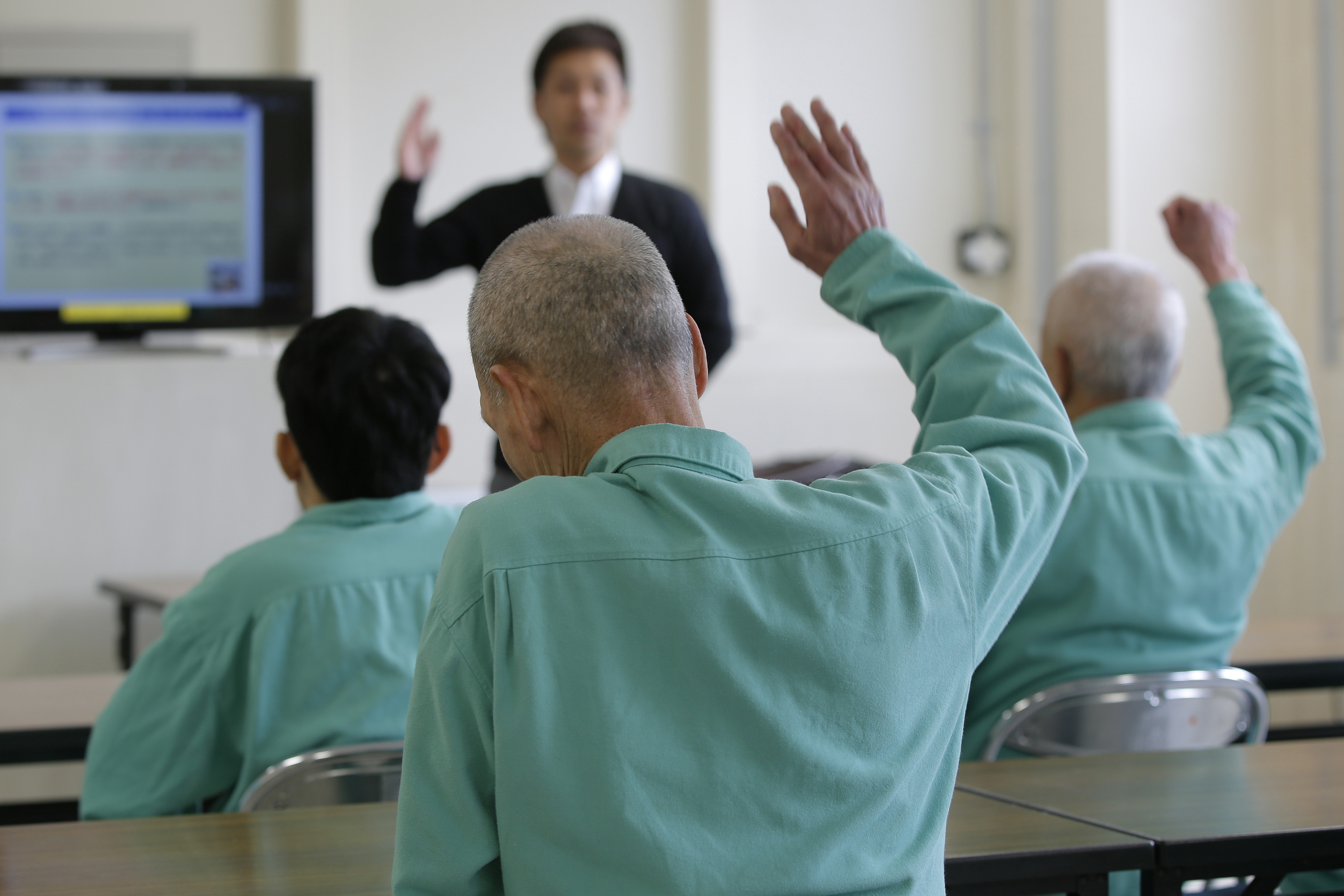 2.498 personas de más de 65 años ingresaron en prisión en 2016.