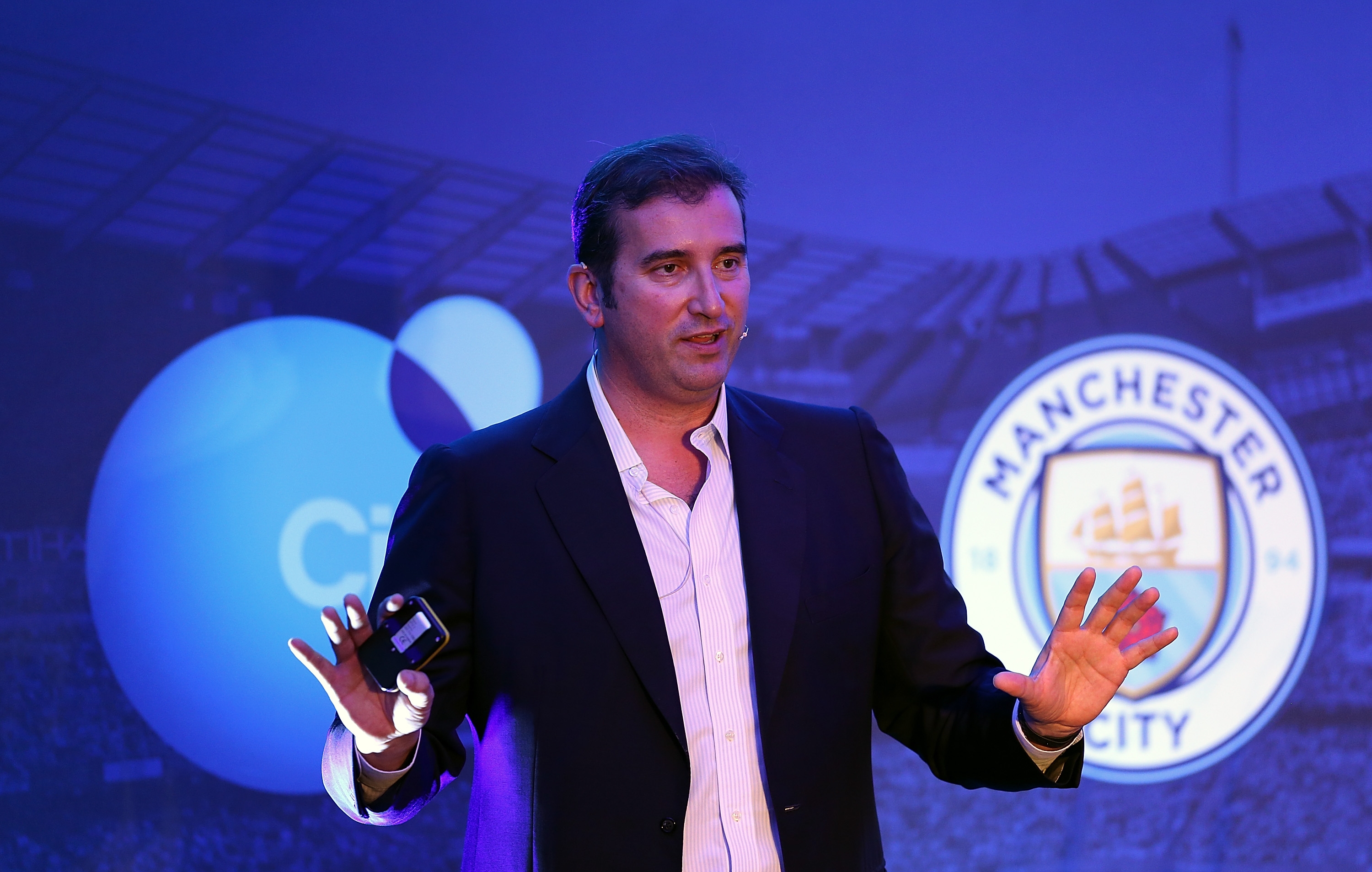 El español Ferrán Soriano, CEO de Manchester City, ex de Barcelona, brindará una conferencia en Buenos Aires, sobre los "clubes exitosos".