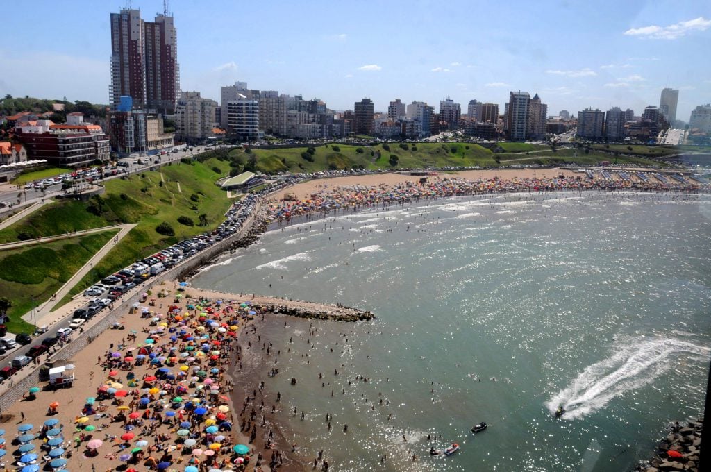 Por la belleza natural y las playas, algunos turistas volverían a elegir Mar  del Plata « Diario La Capital de Mar del Plata