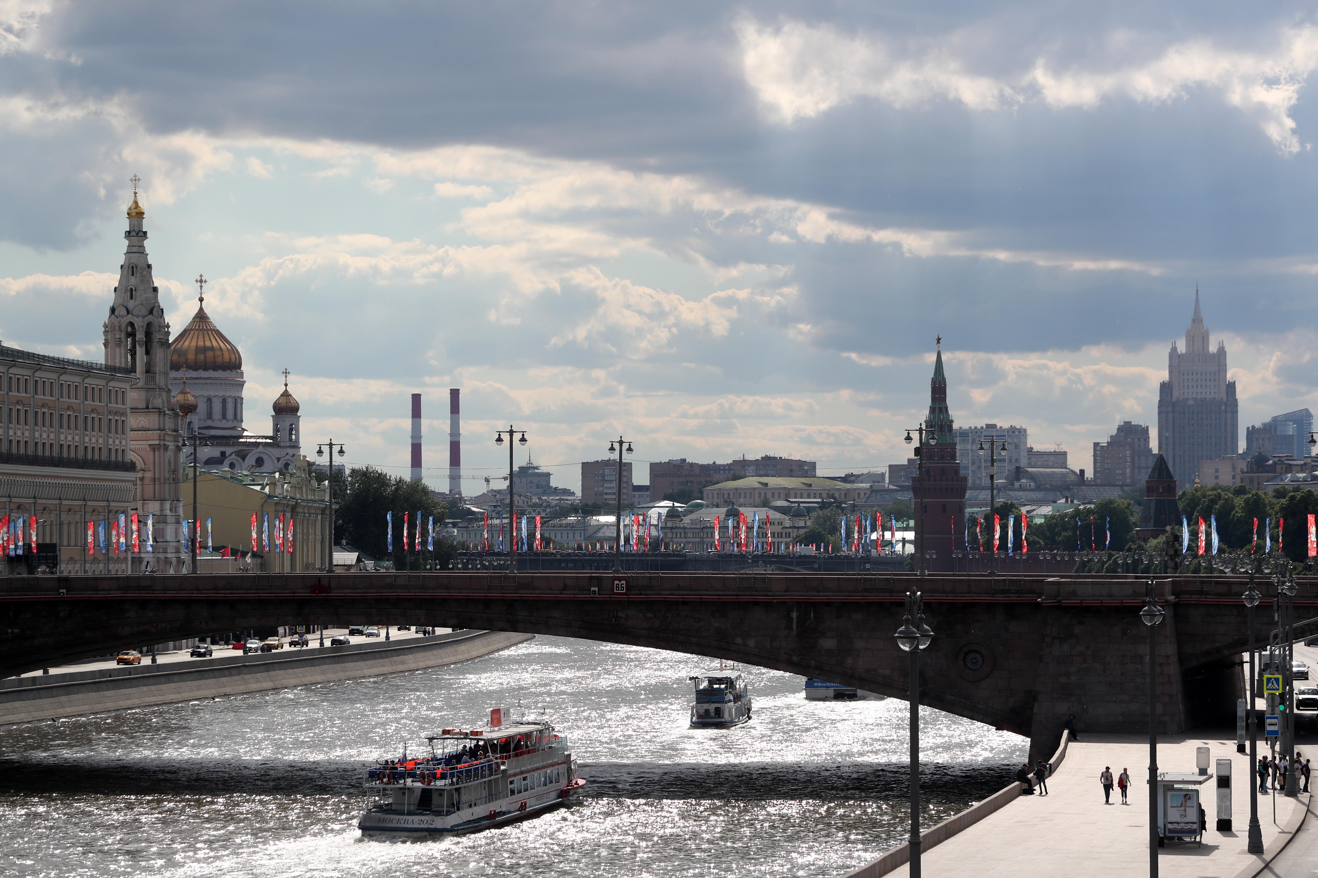 vista del río Moskva desde el parque Zaradie en Moscova. Foto: EFE | EPA | Zurab Kurtsidkize.