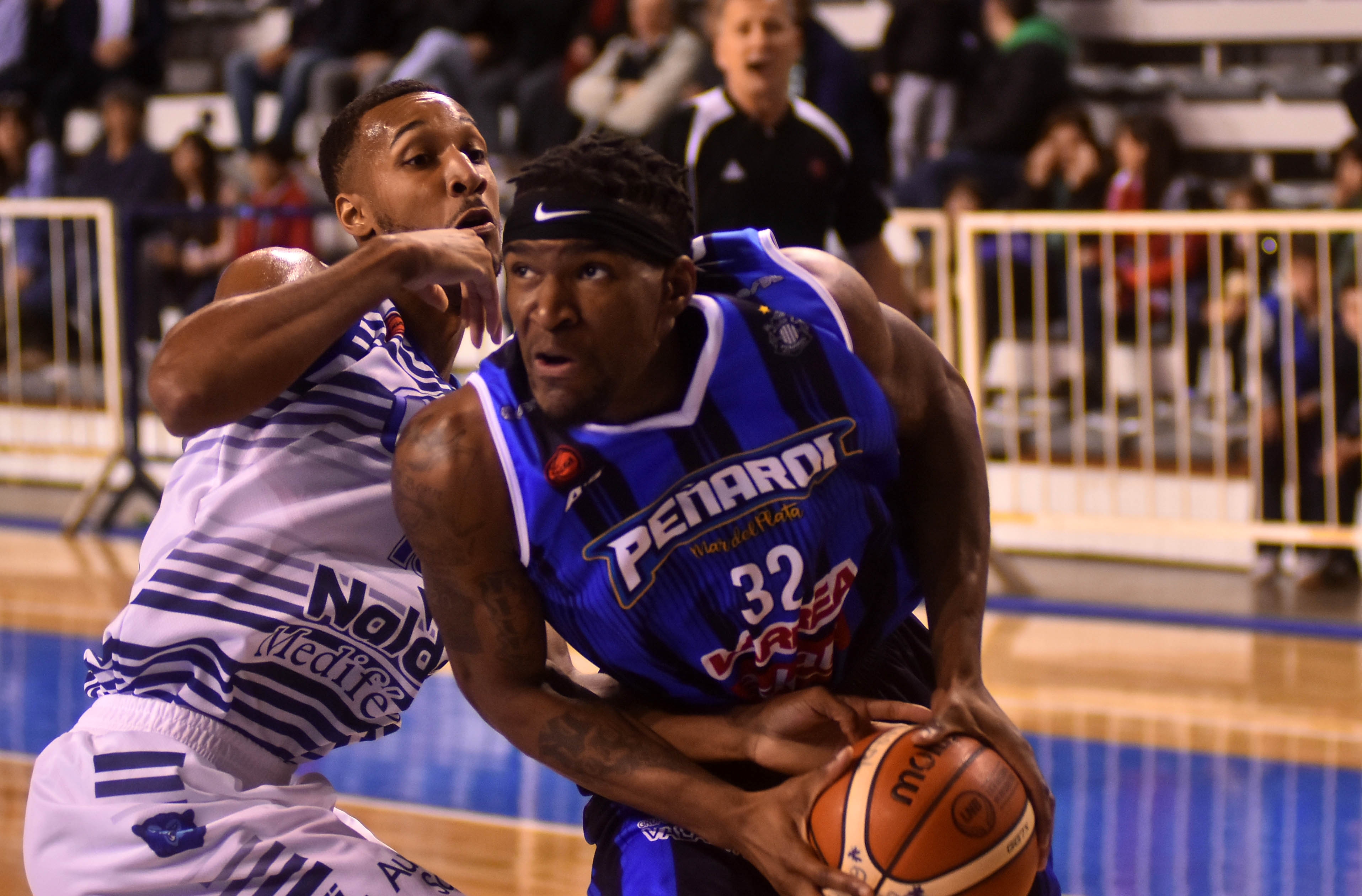 Du'Vaughn Maxwell, el único extranjero de Peñarol.