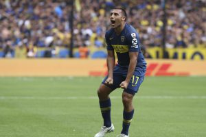 zzzznacd2NOTICIAS ARGENTINAS BAIRES, NOVIEMBRE 11: Ramon Abila de Boca festeja el primer gol frente a River en el partido de ida de la final de la Copa Libertadores. Foto NA: DAMIAN DOPACIOzzzz