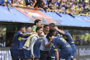 zzzznacd2NOTICIAS ARGENTINAS BAIRES, NOVIEMBRE 11: Ramon Abila de Boca festeja el primer gol frente a River en el partido de ida de la final de la Copa Libertadores. Foto NA: DAMIAN DOPACIOzzzz