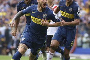 zzzznacd2NOTICIAS ARGENTINAS BAIRES, NOVIEMBRE 11: El delantero de Boca Dario Benedetto festeja el segundo gol ante River en el partido de ida de la final de la Copa Libertadores. Foto NA: DAMIAN DOPACIOzzzz