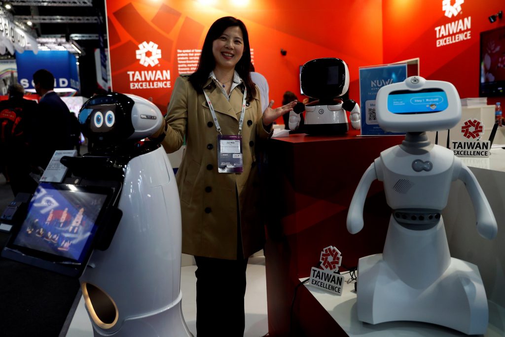 Taiwan Exellence presenta sus robots para ayudar en casa