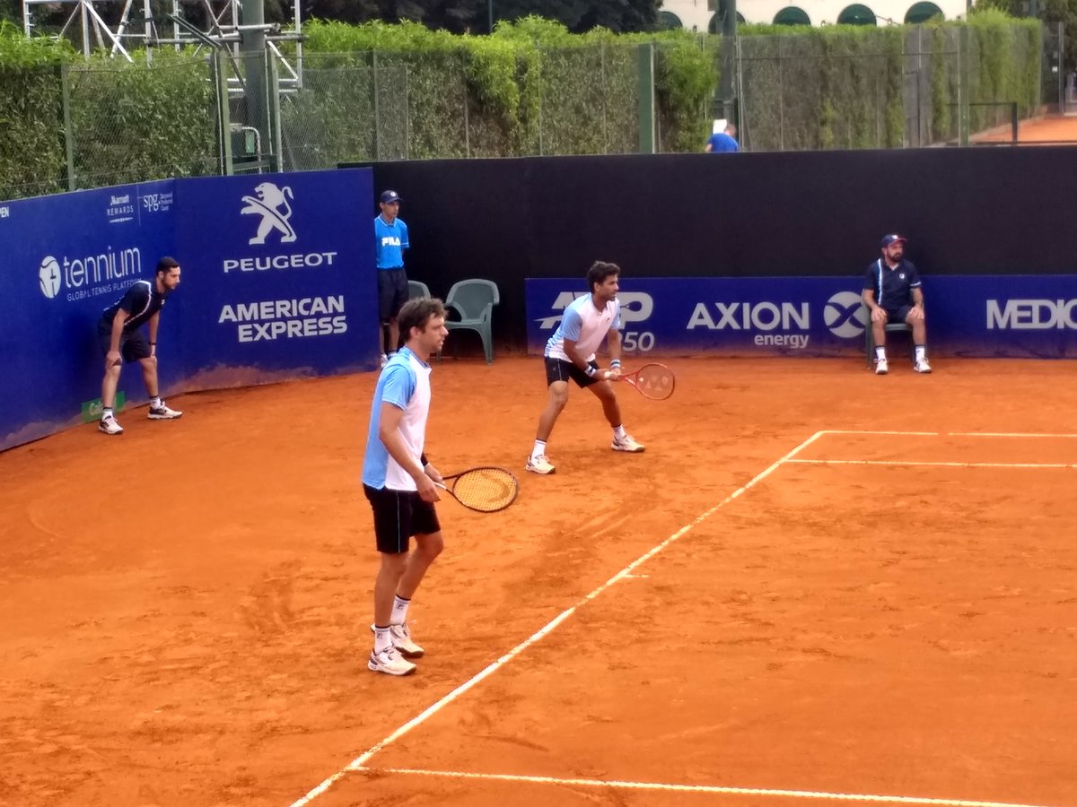 tenis axion