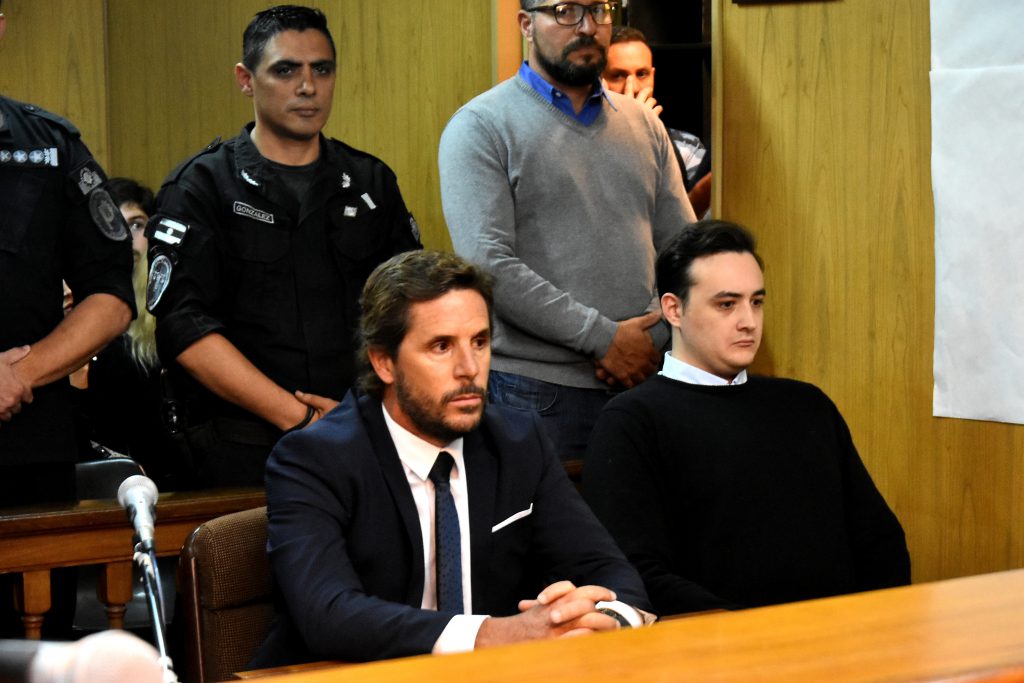 Sasso junto a su abogado Facundo Caparelli.