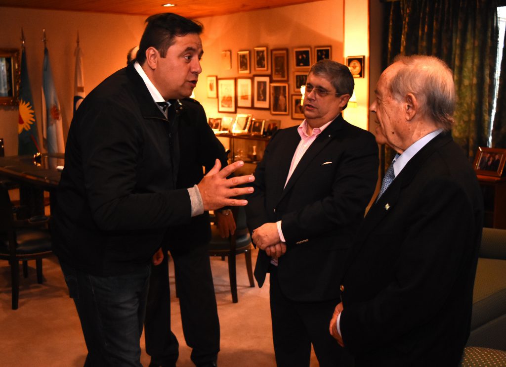  El diputado provincial Rodolfo Manino Iriart resaltó la rica historia de LA CAPITAL.