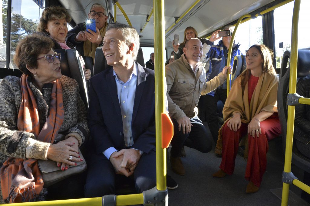 Macri y Vidal - Metrobus Calchaquí (3)
