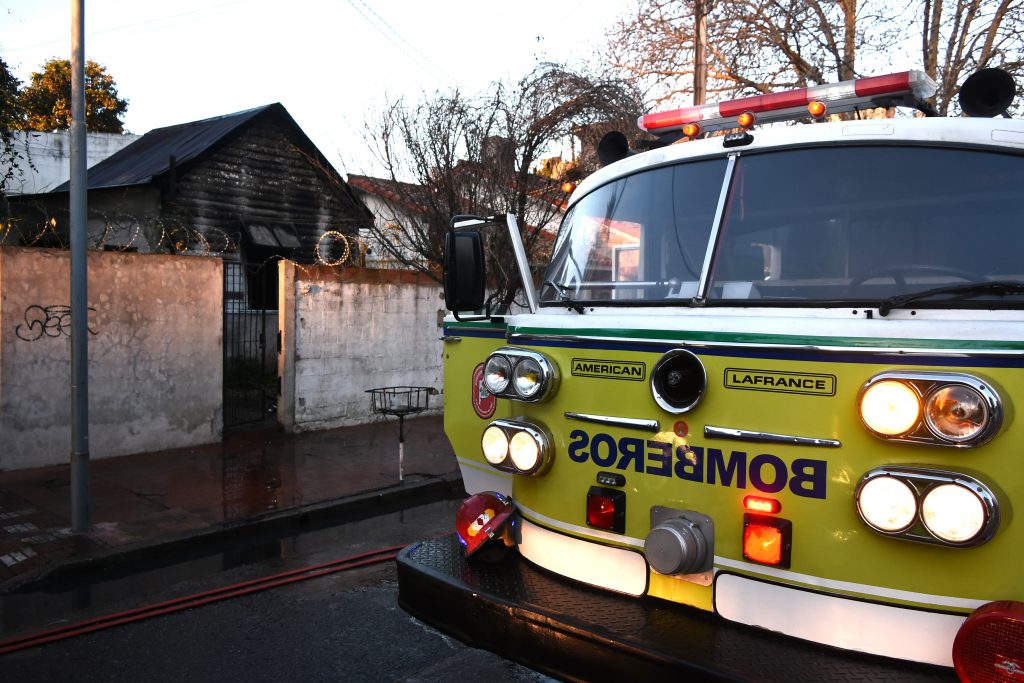 Se les incendió la casa y piden ayuda para reparar los