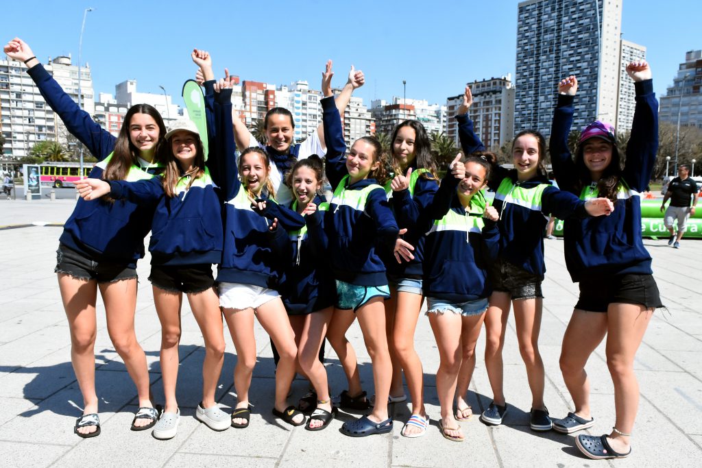 Las chicas de hockey de San Fernando festejaron el triunfo contra Quilmes al ritmo de Daddy Yankee. 