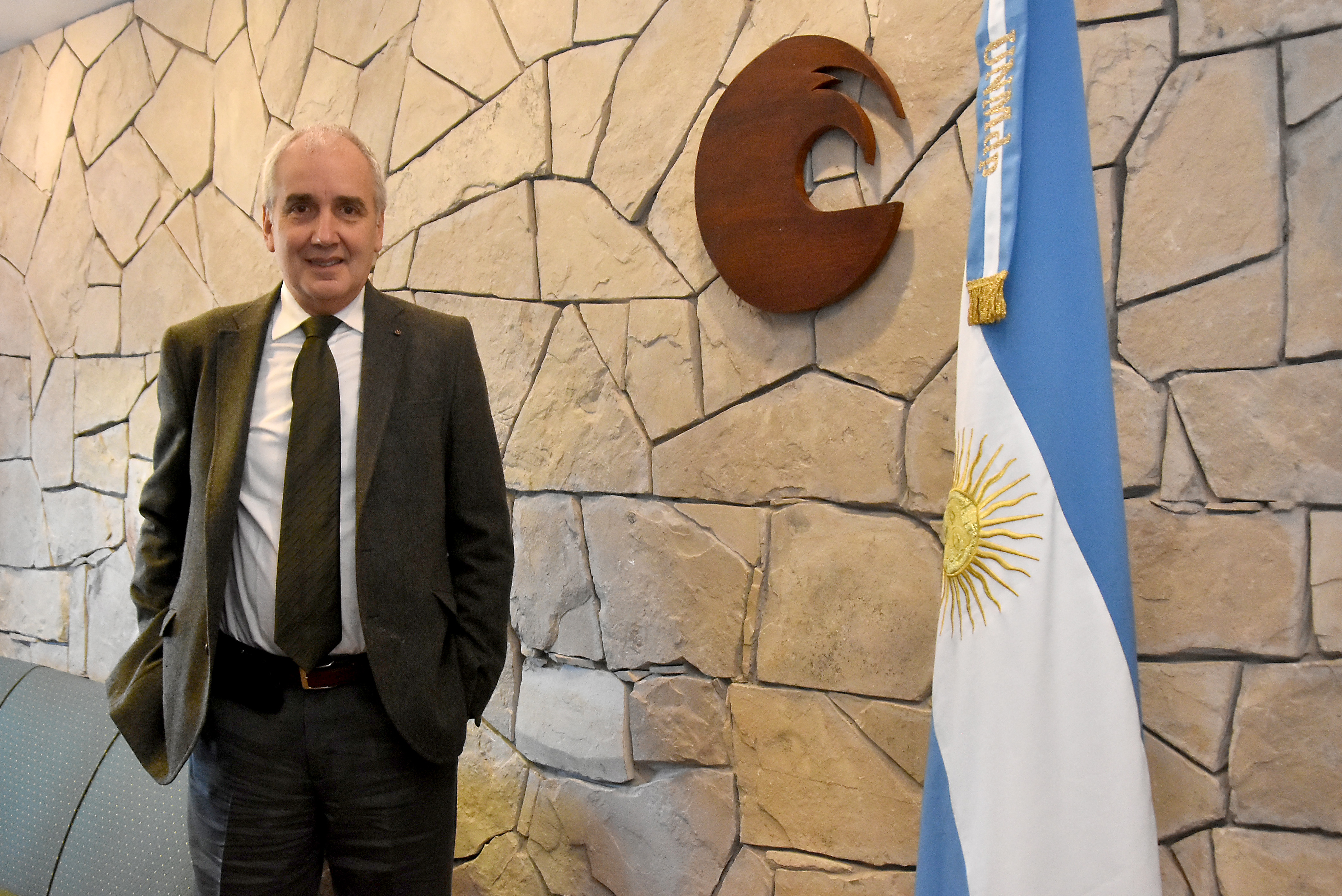 La UNMdP entregó el premio Honoris Causa al biólogo Alberto Rodolfo Kornblihtt.