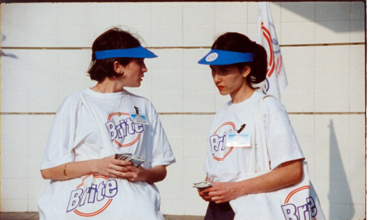 Rosario Bléfari y Valeria Bertuccelli en una escena de "Silvia Prieto".