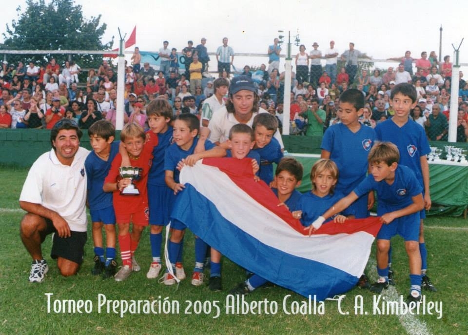 Cadetes '96 campeón del Coalla 2005.