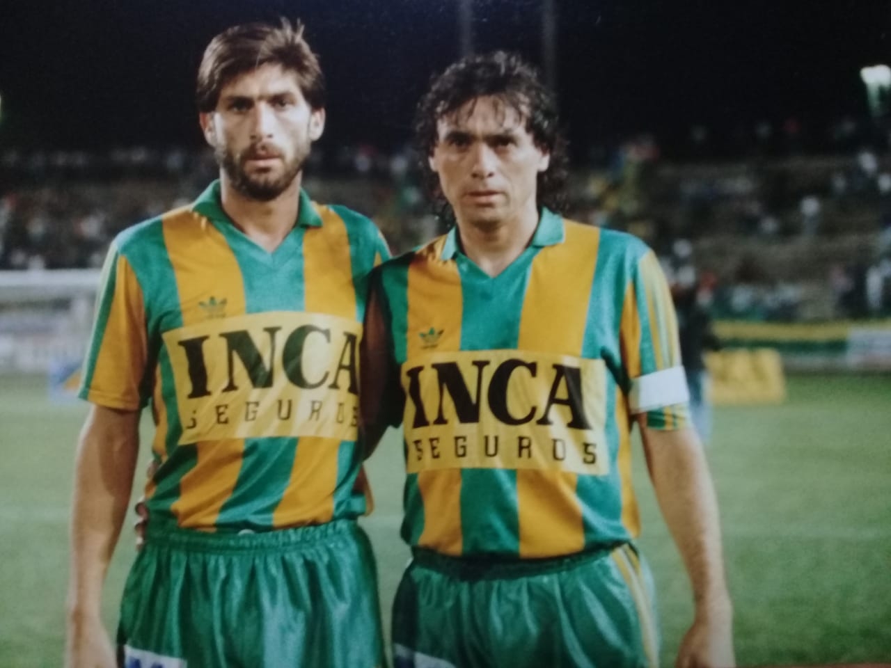 Esteban Solaberrieta y Horacio De Pedro ganaron el título con Aldosivi en 1993. Son los únicos jugadores en salir campeones en cuatro clubes.