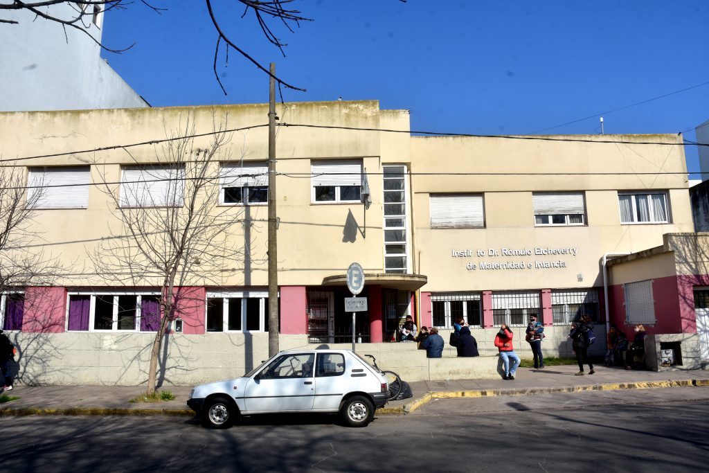 Centro de Salud IREMI, ubicado en San Martín, entre Dorrego y 14 de Julio.