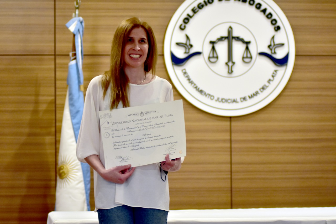 Mariana Miceli es la primera abogada trans en la ciudad. Foto: Diego Romero - La Capital.