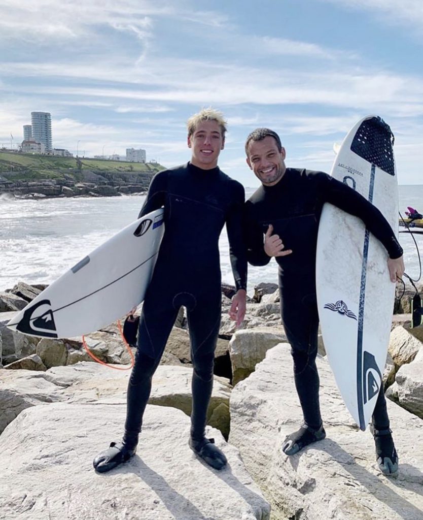 Martín Passeri y Franco Radziunas, felices al salir del agua. Dos profesionales 100% que nunca pierden la esencia amateur.