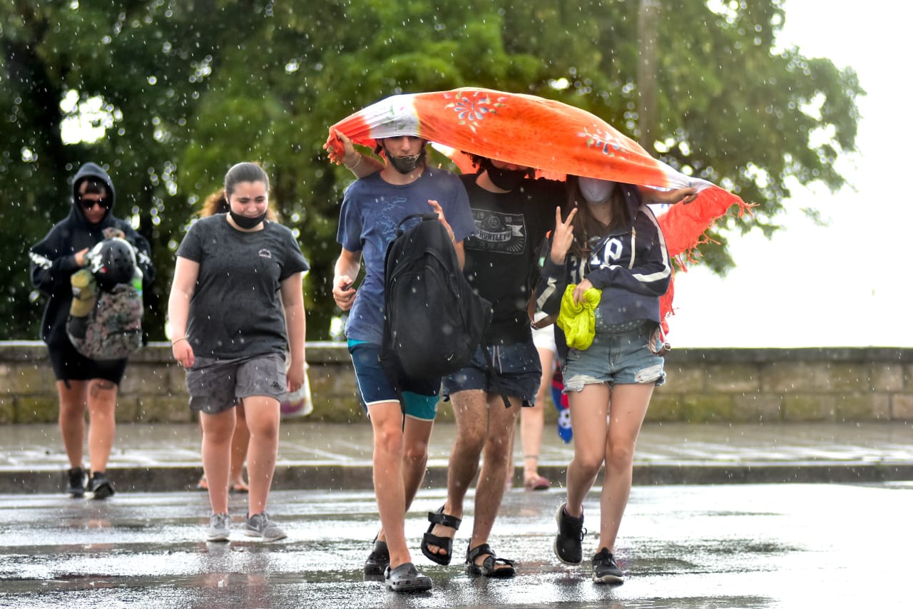 Playa lluvia alerta