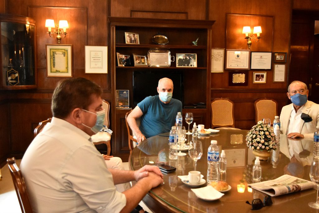 Montenegro, Rodríguez Larreta y Aldrey durante el cálido encuentro mantenido en el NH Gran Hotel Provincial.