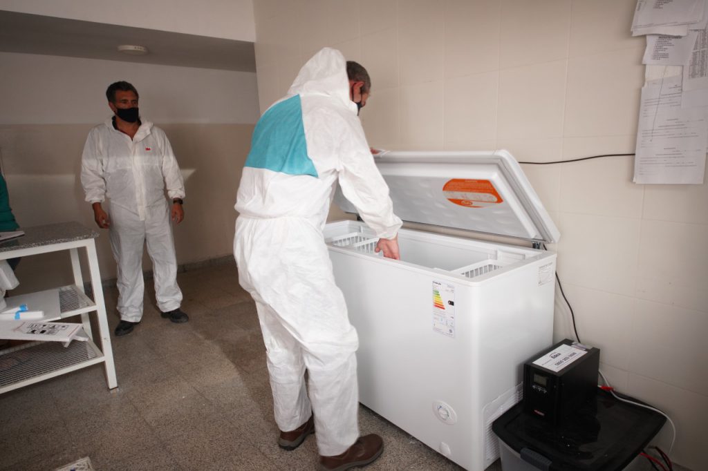 Edea instaló freezers en la escuela especial 502 Dalmacio Vélez Sarsfield.