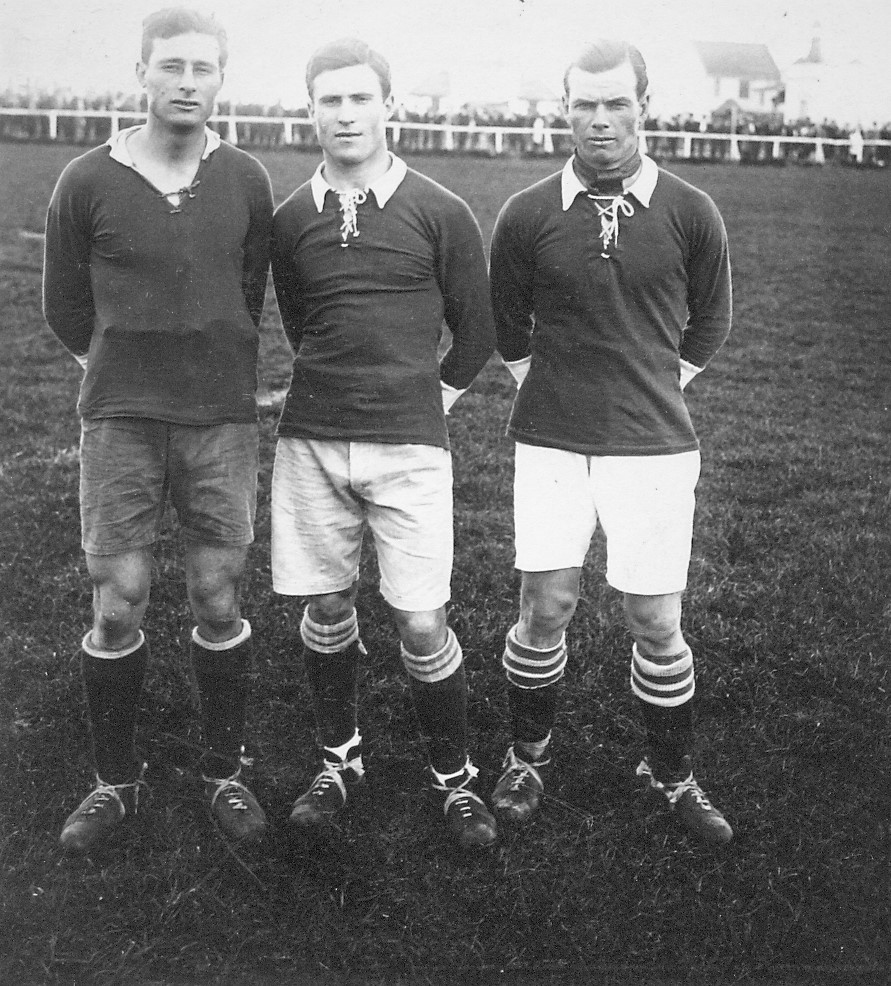 Victoriano Petrillo, Bernardo Cahuapé y Ulises Della Torre, tres habituales en las formaciones del equipo “azul”.