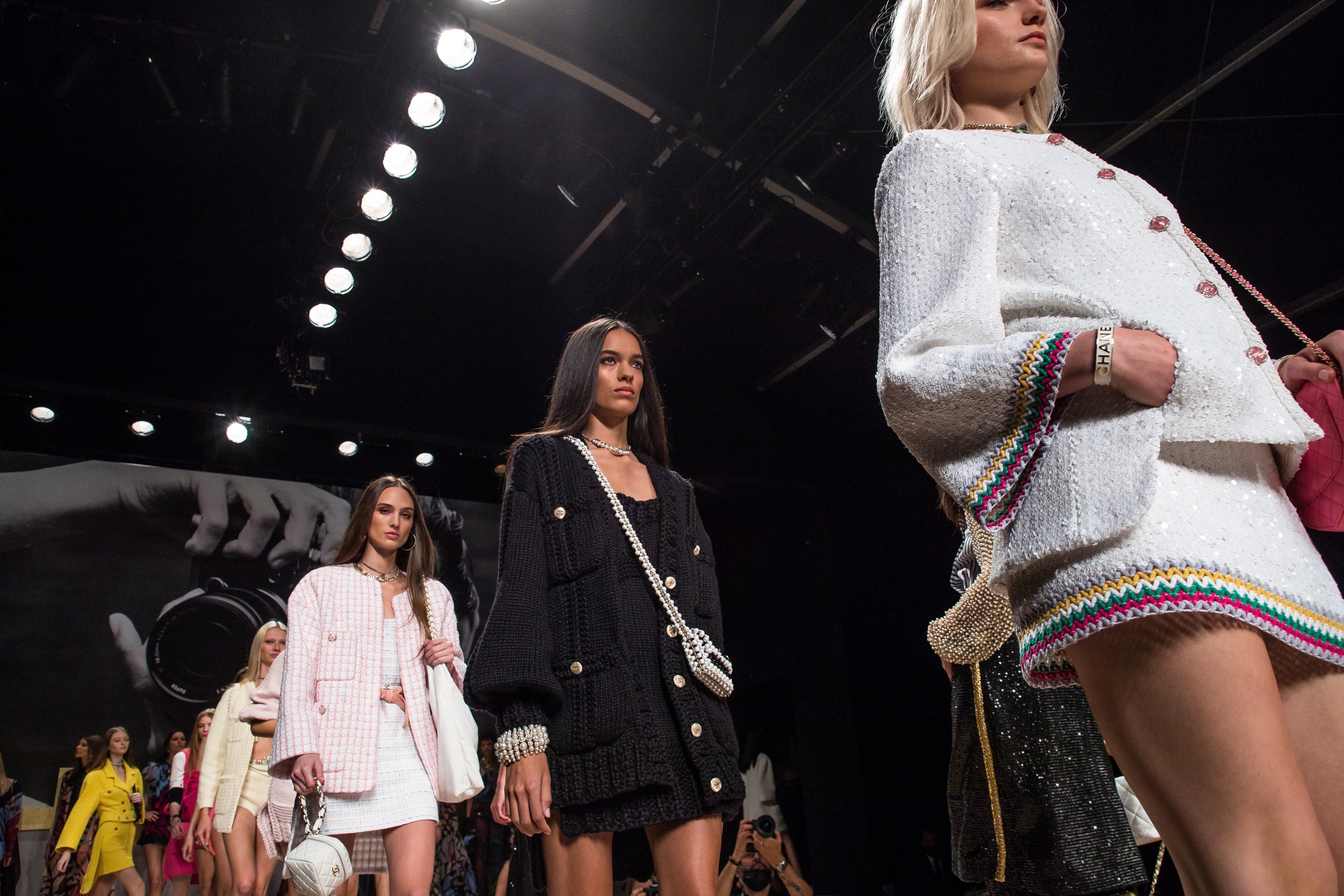 Chanel - Runway - Paris Fashion Week Ready to Wear S/S 2022