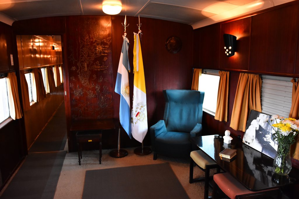 El vagón presidencial en el que viajó el Papa Juan Pablo II, para unir Morón con Luján.