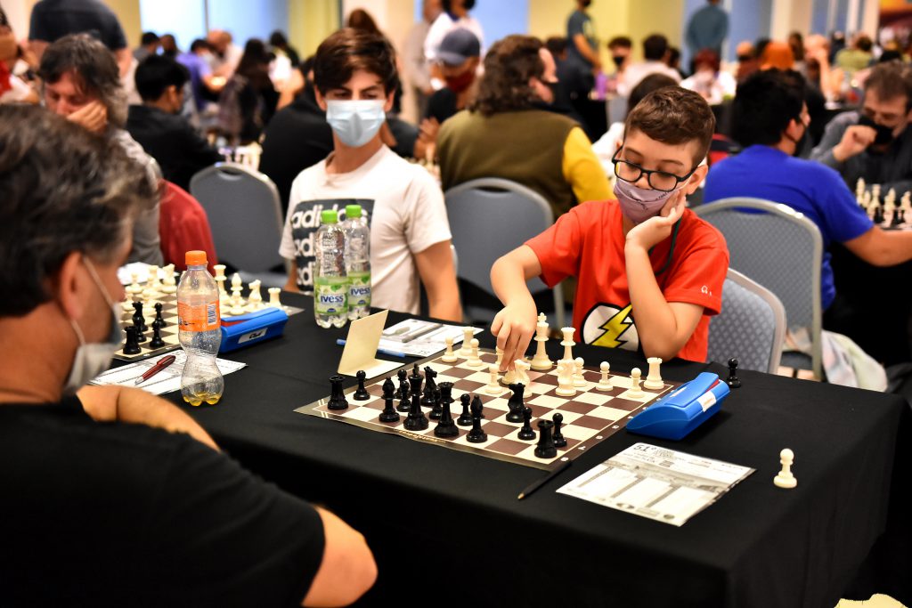 Ajedrez Martelli - EL ABIERTO INTERNACIONAL DE AJEDREZ PROAM Copa Clarín  2021 AL ROJO VIVO ♟️🔥 Llegamos al último día de este apasionante torneo  con cuatro jugadores con chances de llevarse la