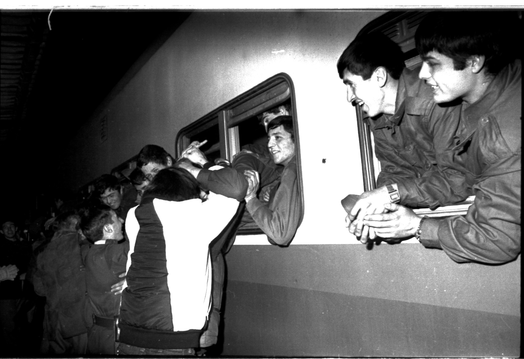 A fines de junio de 1982, varios ex combatientes regresaron en trenes a Mar del Plata.