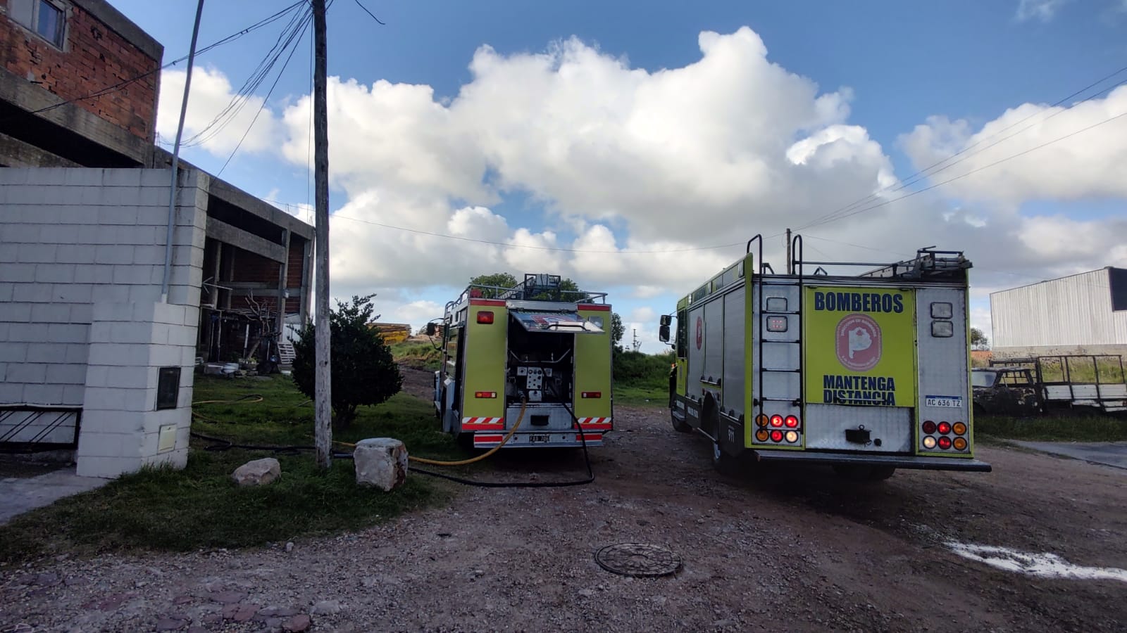 BOMBEROS