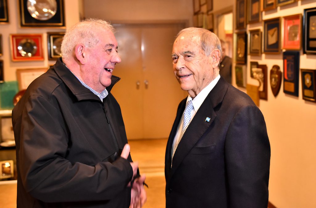 Aldrey junto al expresidente del Concejo Deliberante, Guillermo Sáenz Saralegui. 