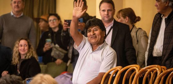 Evo Morales presenció la proyección de "Seremos millones". Foto: Télam.