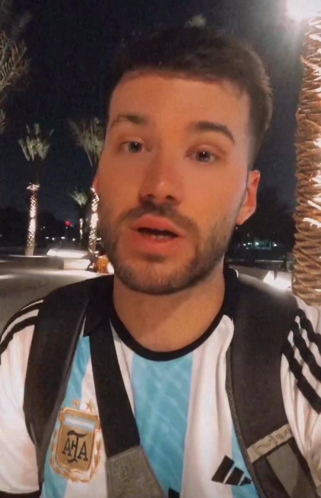 El marplatense Marco Messina, con la camiseta argentina en Qatar (Instagram).