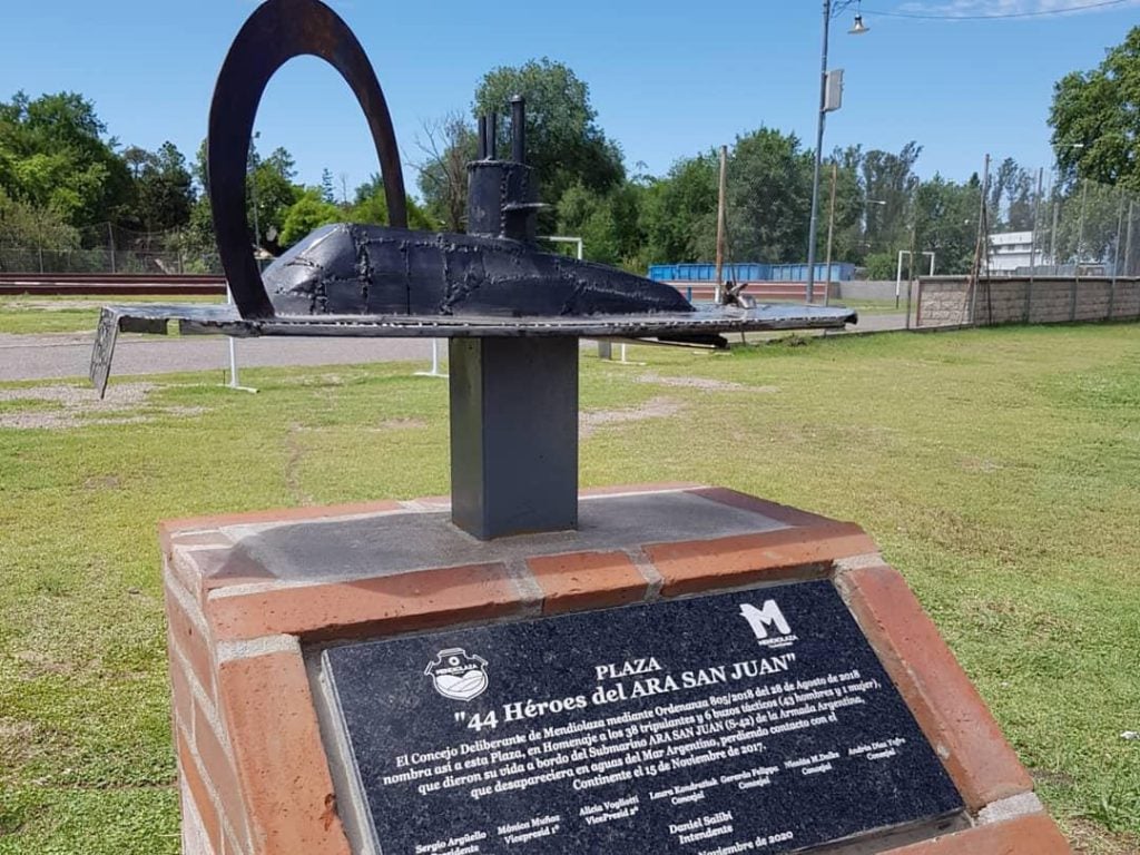 Mendiolaza, Córdoba, plaza del Polideportivo